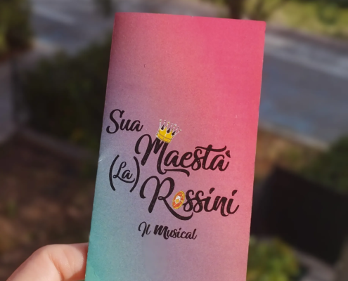 Pieghevole illustrato ed esplicativo dello spettacolo "Sua Maestà la Rossini"